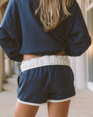 Signature Short in True Navy